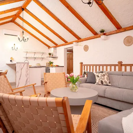 Marea - Old Town Retreat Villa *